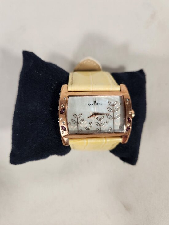 Anne Klein NWT Y121E Watch Rose Gold Rhinestone Yellow Leather Band 8\